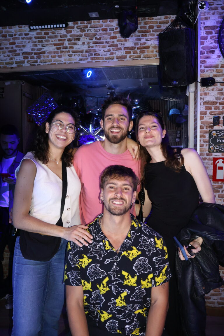 Ambiente y clientes de Forajido Bar & Disco
